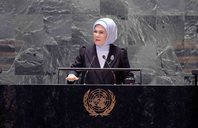 Emine Erdoğan Ve Guterres, Bm’de Deprem İçin Kurulan "Anma Köşesi’ni Ziyaret Etti