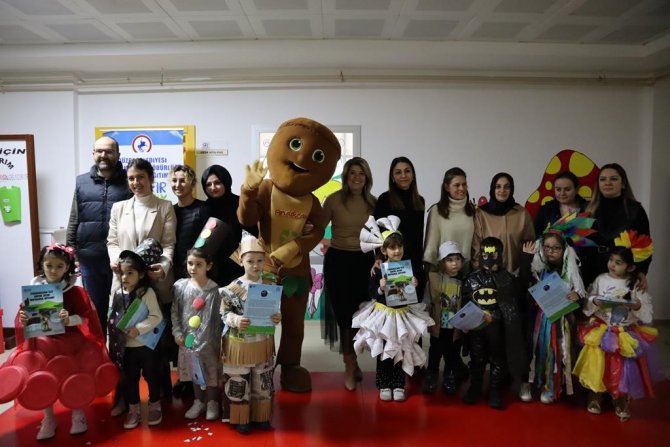 Sıfır Atık Gününde Çocuklardan Anlamlı Etkinlik