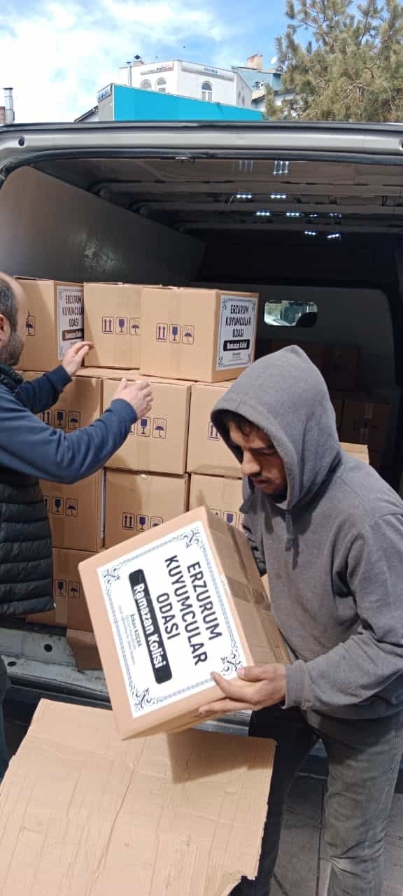Erzurum Kuyumcular Odasından 500 Aileye Gıda Yardımı
