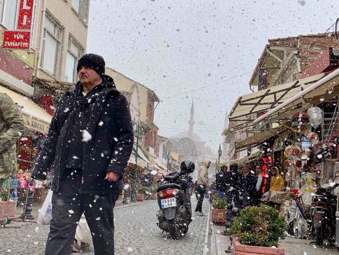 Bu İki Fotoğrafın Arasında Sadece Birkaç Dakika Var