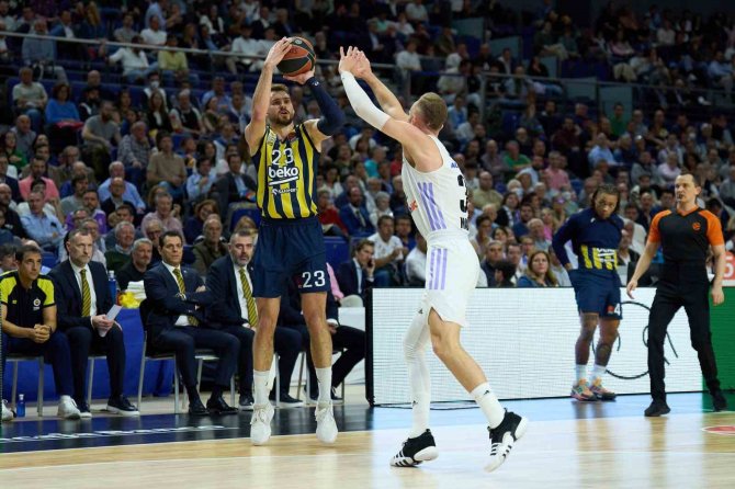Thy Euroleague: Real Madrid: 90 - Fenerbahçe Beko: 75