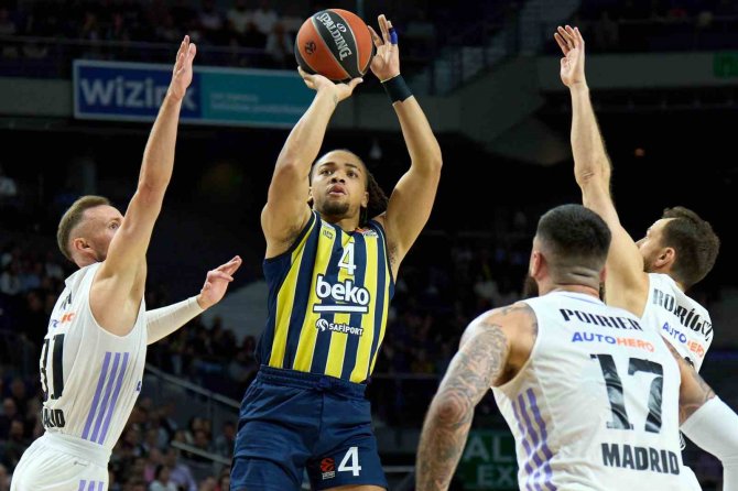 Thy Euroleague: Real Madrid: 90 - Fenerbahçe Beko: 75
