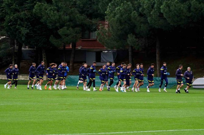 Fenerbahçe, Beşiktaş Derbisinin Hazırlıklarını Sürdürdü