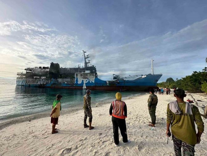 Filipinler’deki Feribot Yangınında Can Kaybı 31’e Yükseldi