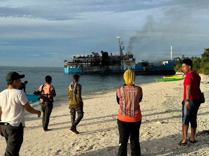 Filipinler’deki Feribot Yangınında Can Kaybı 31’e Yükseldi