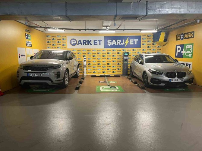 İ̇stanbul’da İ̇spark Otoparklarına Elektrikli Araçlar İçin Şarj İstasyonu Kurulacak