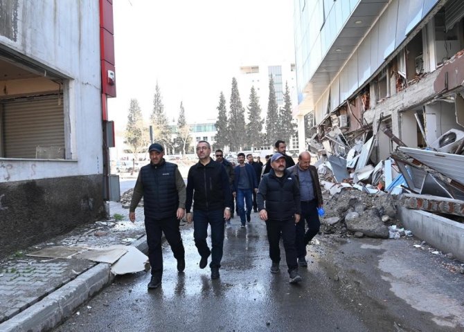 Yapımı Tamamlanan 24 Konteyner Çarşı Esnafa Teslim Edildi