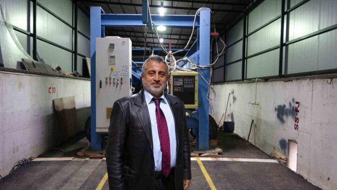 Prof. Dr. Akpınar: “Depremde Yıkılan Binalardan Yaklaşık 60 Milyon Ton Moloz Oluştu, Bunun Ekonomiye Geri Kazandırılması Lazım"