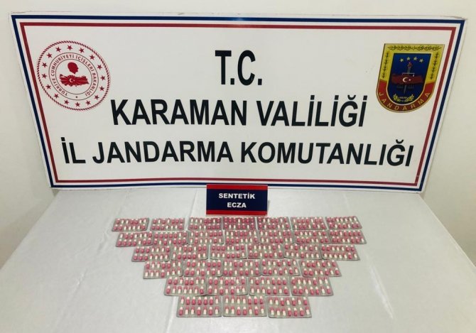 Şüphe Üzerine Durdurulan Şahıslardan Bin 78 Adet Uyuşturucu Hap Çıktı