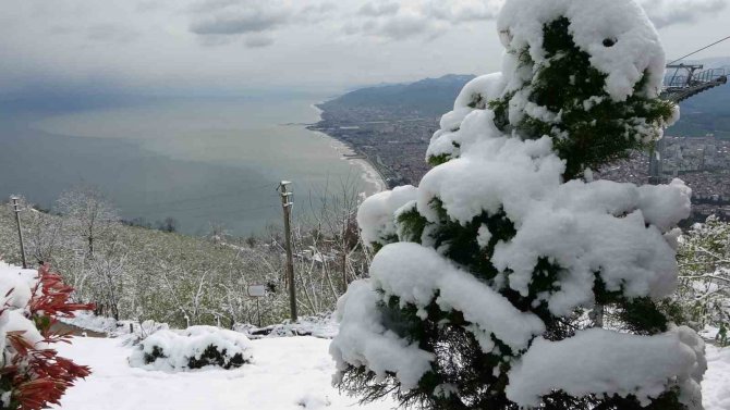 Ordu’da Mart Ayının Son Günlerinde Kar Güzelliği