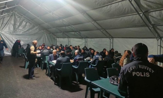 Keçiören Belediyesinden Günlük 2 Bin 500 Kişiye İftar Hizmeti