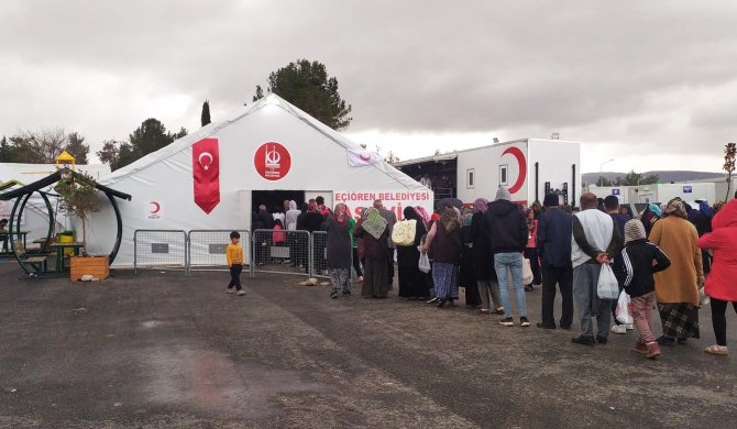 Keçiören Belediyesinden Günlük 2 Bin 500 Kişiye İftar Hizmeti