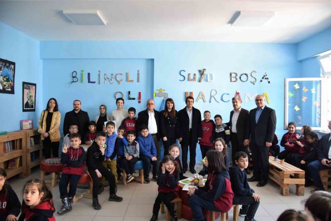 Mustafakemalpaşa Belediyesinden “Sıfır Atık Kütüphanesi”