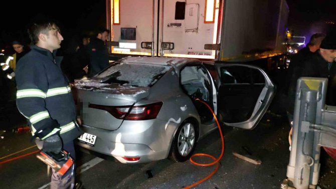Samsun’da 13 Aracın Karıştığı Kazada 17 Kişi Yaralandı
