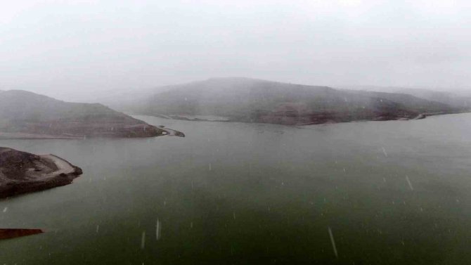 Tehlike Çanları Çalan Baraj Yeniden Su Tutmaya Başladı