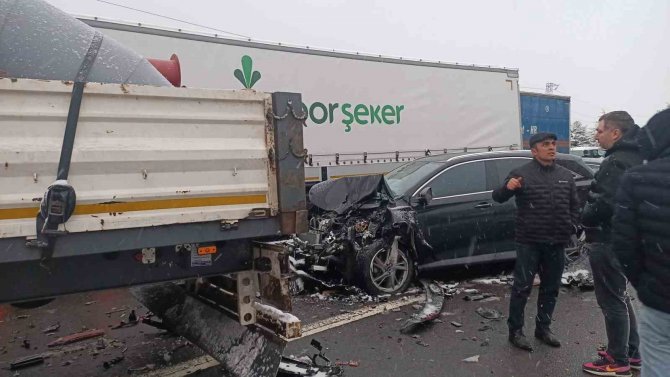Bolu Tem’de Feci Kaza: 58 Araç Karıştı, 10 Kişi Yaralandı