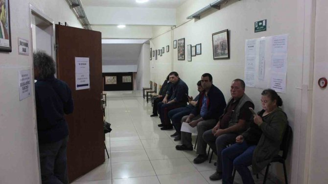 Türkiye’de Yaşayan Çifte Vatandaşlara Sandık Çağrısı