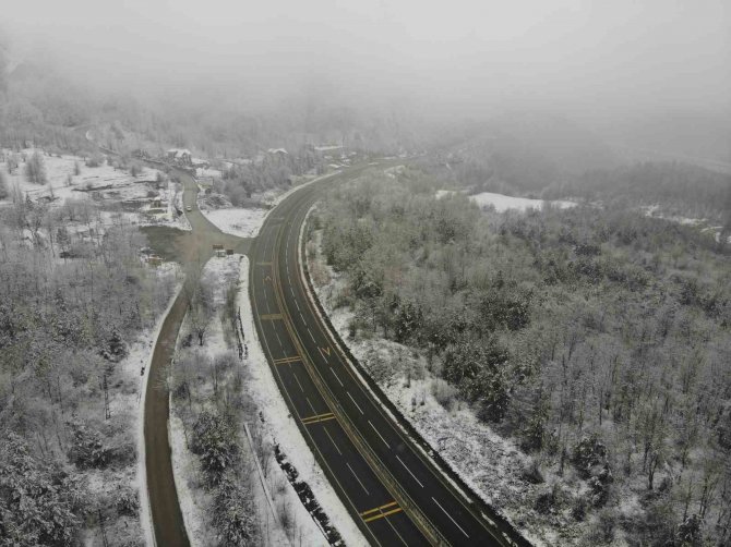 Karla Kaplanan Bolu Dağı Havadan Görüntülendi