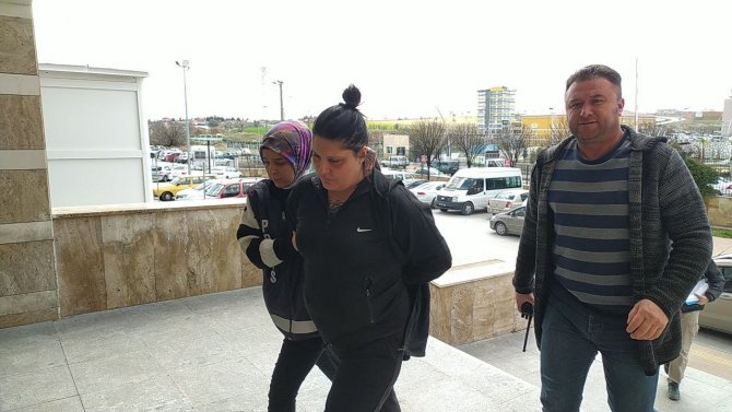 Sevgilisini Bıçaklayan Kadın Tutuklandı