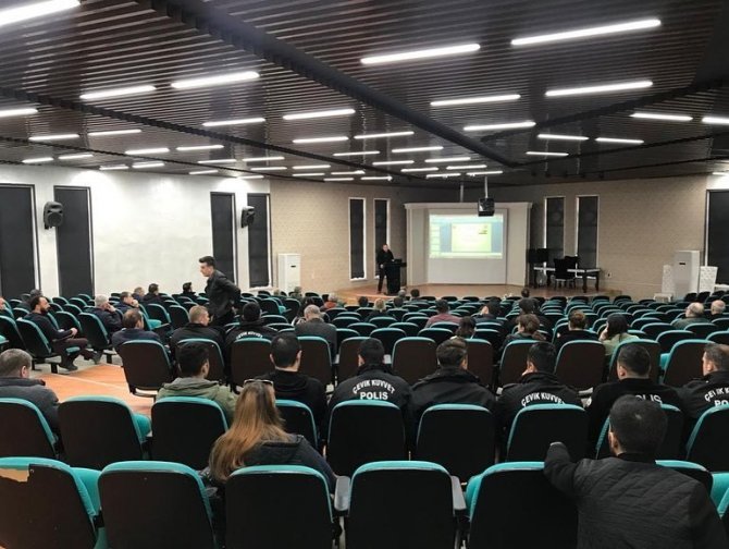 Erzincan’da Polis Ekiplerine “Seçim Güvenliği Eğitimi”