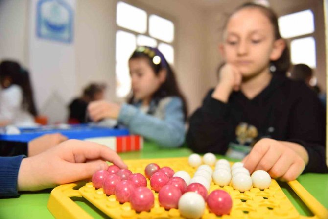 Yıldırım’da Çocuklar Hem Öğreniyor Hem Eğleniyor