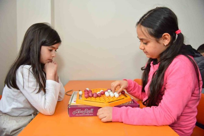 Yıldırım’da Çocuklar Hem Öğreniyor Hem Eğleniyor