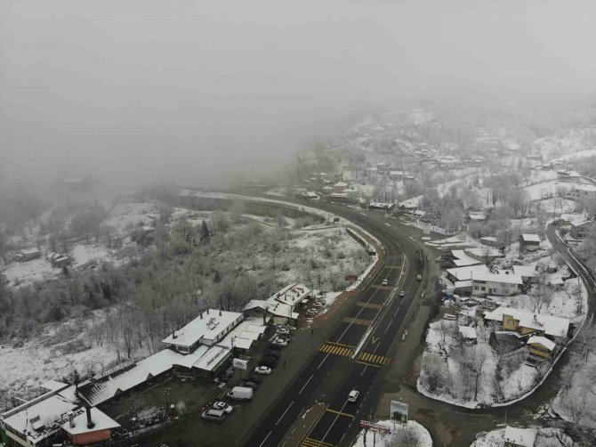 Karla Kaplanan Bolu Dağı Havadan Görüntülendi
