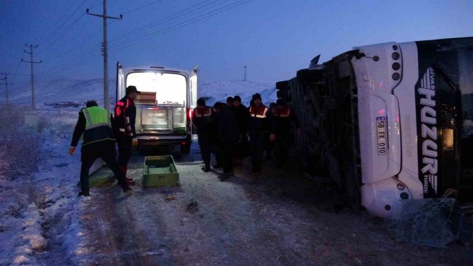 Kontrolden Çıkan Yolcu Otobüsü Devrildi: 1 Ölü, 25 Yaralı