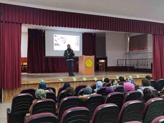 Velilere Narkorehber Eğitimi