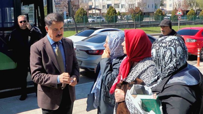 ‘Katık Otobüsü’ İle Atıklar Tekrar Ekonomiye Kazandırılıyor