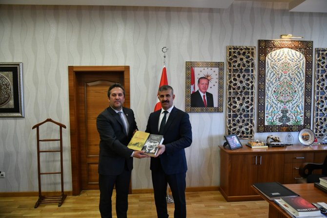 Çakü Öğretim Üyesi Atatürk Araştırma Merkezi Başkan Yardımcısı Oldu