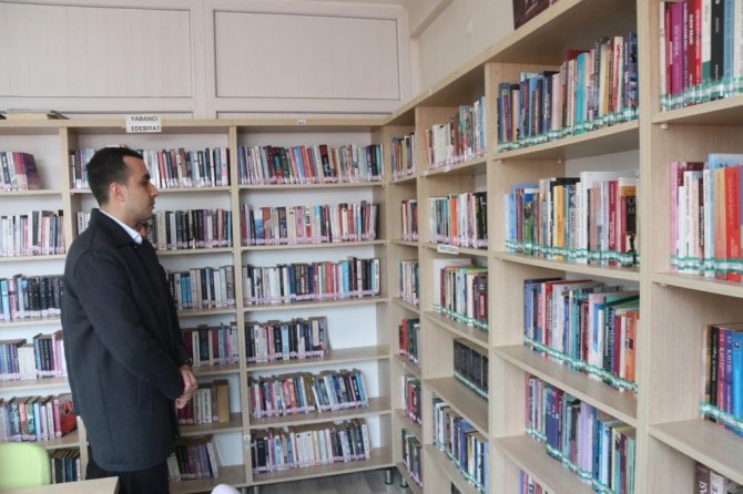 Domaniç’te En Çok Kitap Okuyan Öğrenciler Ödüllendirildi