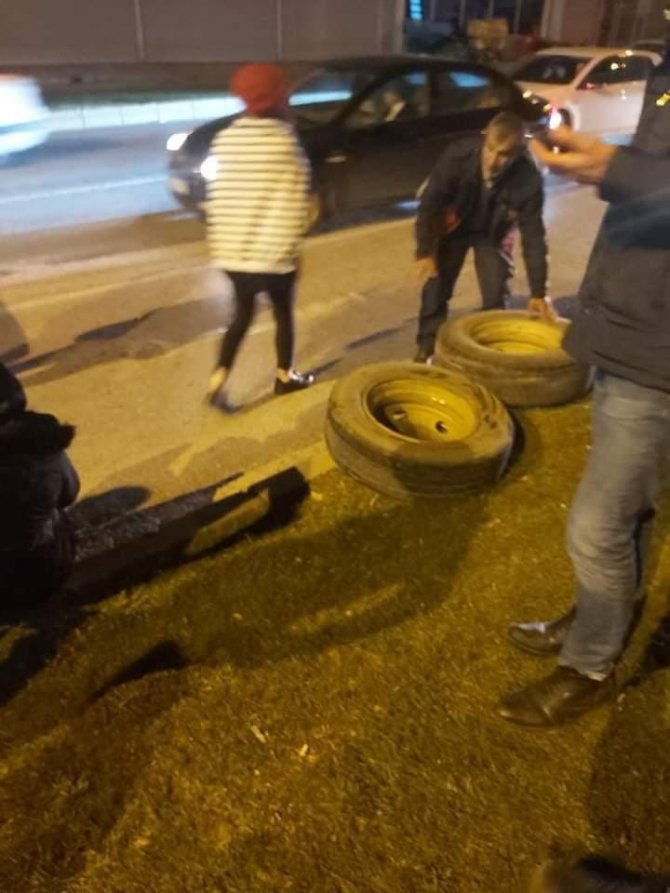 Elazığ’da Yolcu Dolu Otobüsün Arka Tekeri Fırladı