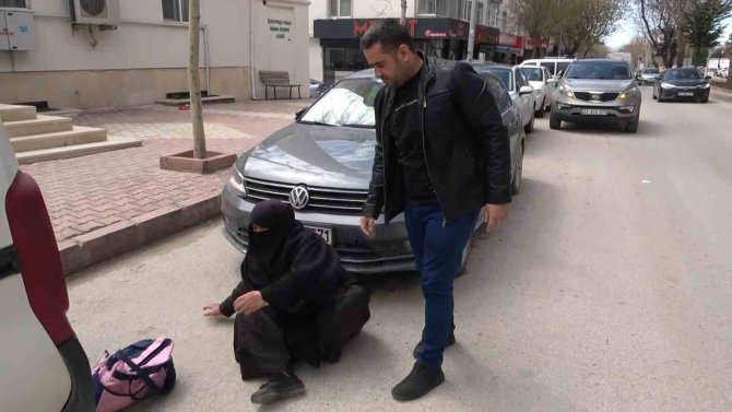 Elazığ’da Dilenci Operasyonu: Kimi Ev Aradığını Söyledi, Kimi De Lavabolara Saklandı