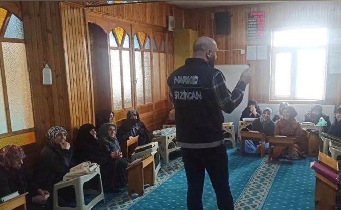 Narkotik Polisleri Kur’an Kursunda Uyuşturucu Müptelâlığını Anlattı