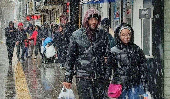 Mart Ayı Yine Şaşırtmadı