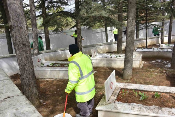 İ̇nönü Savaşları Bozüyük Şehitliği’nde Tören Hazırlıkları Tamamlandı