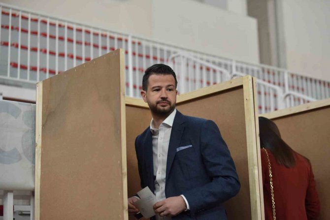 Karadağ, Cumhurbaşkanını Seçmek İçin 2 Nisan’da Sandık Başına Gidiyor