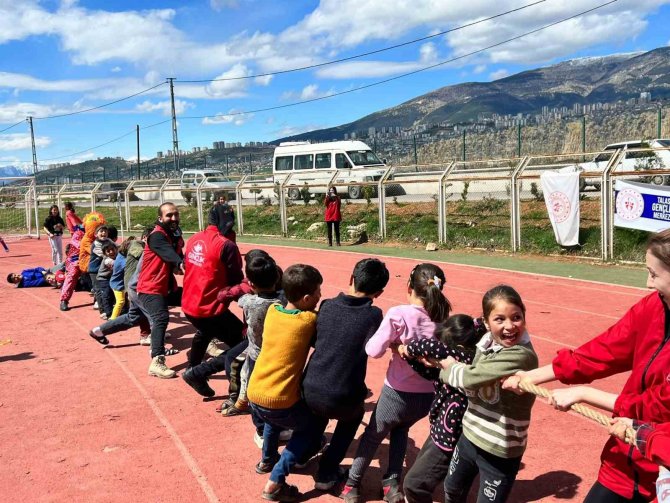 Talas Gençlik Merkezi, Depremin İzlerini Siliyor