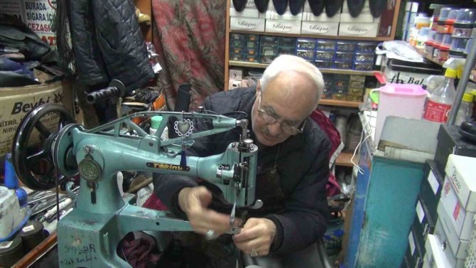 59 Yıldır Sürdürdüğü Mesleğin Son Ustalarından: Yetiştirecek Çırak Bulamuyor
