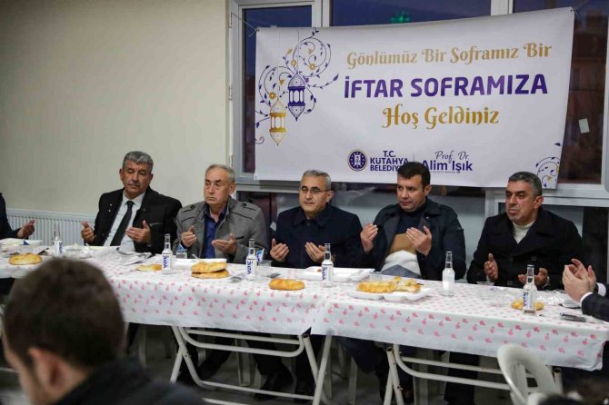 Başkan Işık: "Hemşehrilerimizi İftar Sofralarımıza Bekliyoruz"