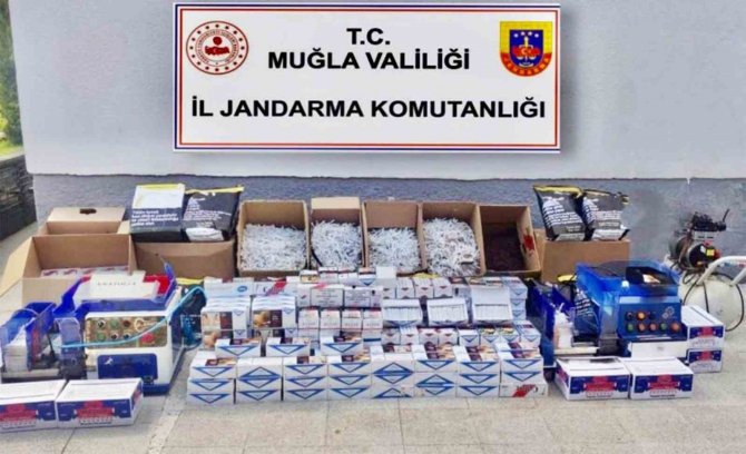 Kaçak Sigara Üretilen Eve Jandarma Operasyonu