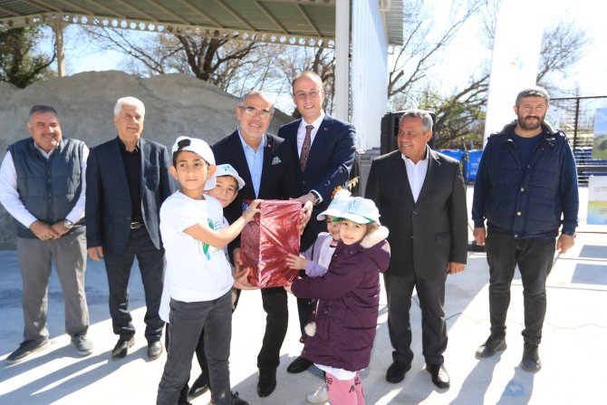 Başkan Örki Çocuklara Geri Dönüşümü Anlattı