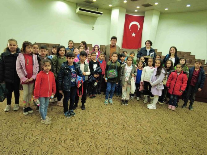 Minik Öğrenciler Yerel Yönetimler Konusunu Yerinde Öğrendi