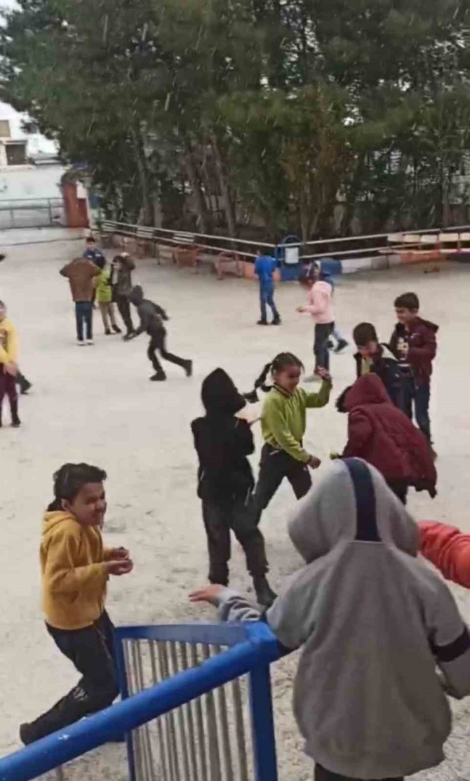 Mart Sonu Ceylanpınar’da Kar Sürprizi