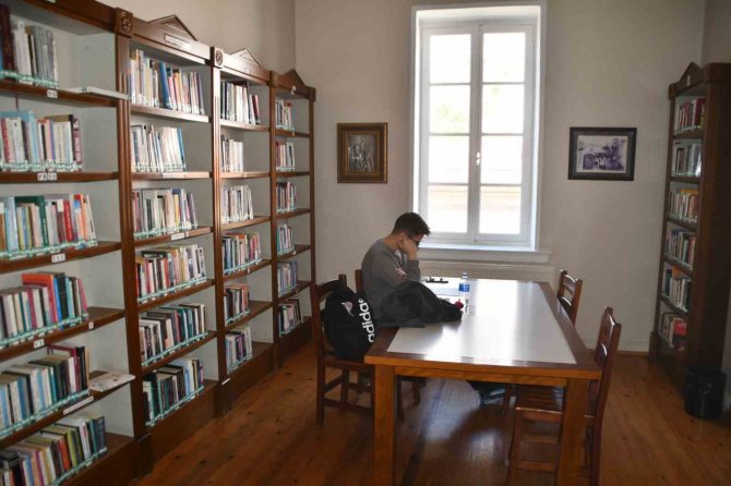Söke’deki Kütüphane Binası 128 Yıldır Zamana Meydan Okuyor