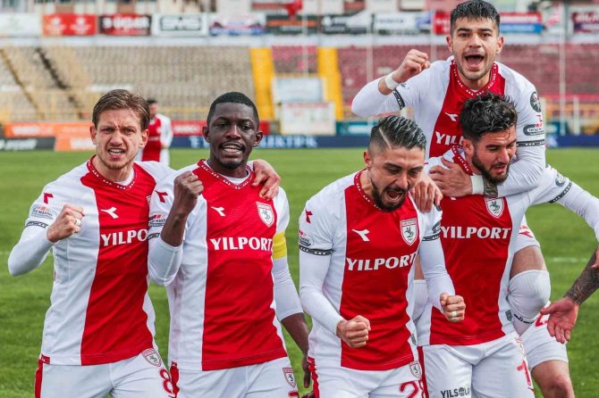 1. Lig’in Zirvesini İlgilendiren Maç Kapalı Gişe