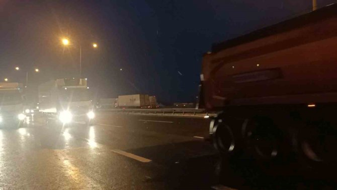 Tem’in Bolu Geçişi 7 Saatlik Çalışma Sonucunda Trafiğe Açıldı