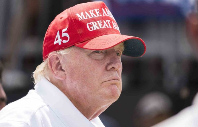 Trump, Manhattan Büyük Jürisi Tarafından Suçlandı