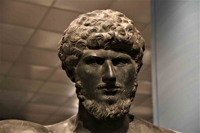 Bakan Ersoy: "Abd İle Yapılan Protokol Gereği Yurt Dışına Kaçırılan Eserler Alıcı Bulamaz Hale Geldi"